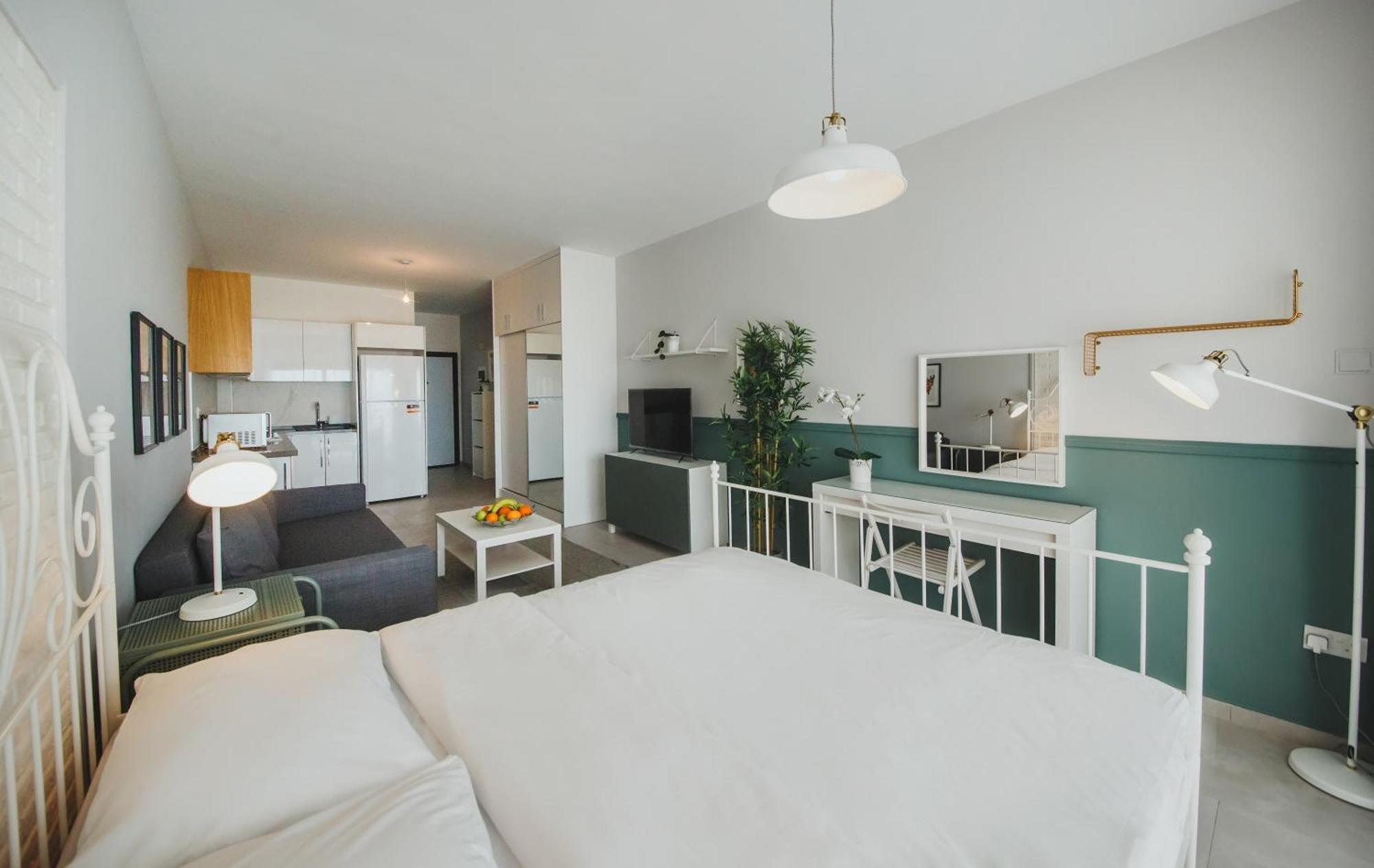 Caesar Blue Seaside Luxury Apartments Gastria Dış mekan fotoğraf